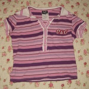 Vintage y2k D&G Striped Polo shirt w/ a collared neckline and logo front pocket